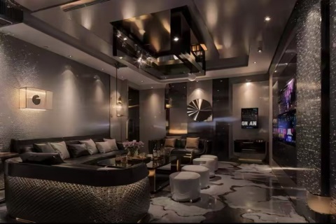 冰雪之城夜场新机遇 绽放青春收获成长舞台